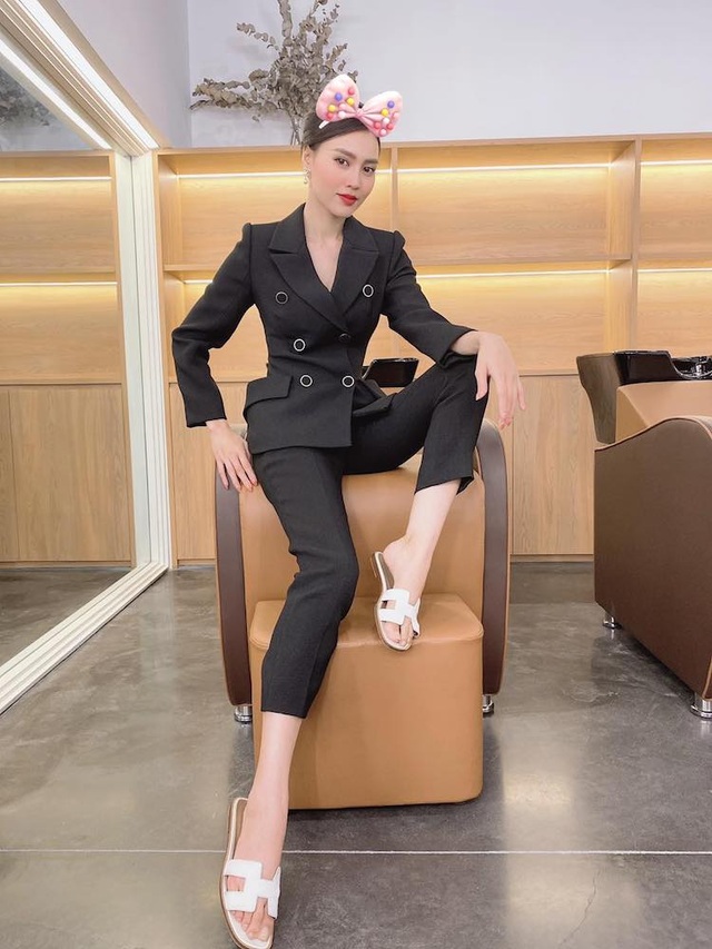 Dù ở nhà hay đi biển, Thủy Tiên vẫn quyến rũ hết nấc - 8 Dù ở nhà hay đi biển, Thủy Tiên vẫn quyến rũ hết nấc - 8