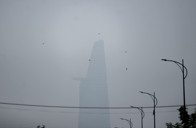 Sương mù Sài Gòn.jpg Sương mù Sài Gòn.jpg