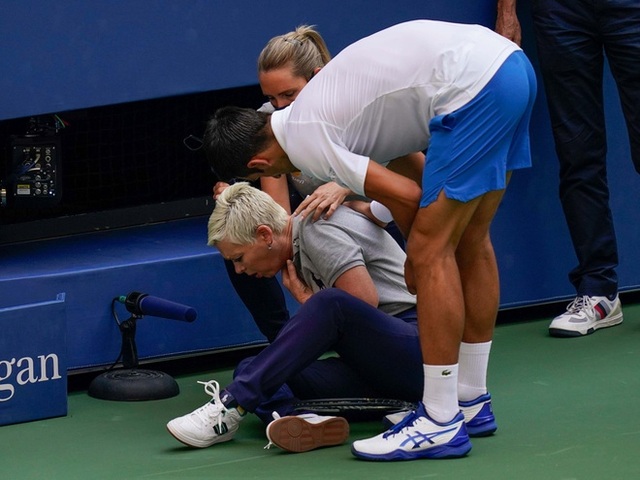 Djokovic: “Tôi có lỗi khi gây ra cú sốc cho nữ trọng tài” - 1 Djokovic: “Tôi có lỗi khi gây ra cú sốc cho nữ trọng tài” - 1