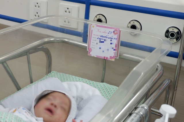 Thai nhi hồi sinh sau khi bị phá bỏ ở tuần 31 xuất viện về tổ ấm mới - 3 Thai nhi hồi sinh sau khi bị phá bỏ ở tuần 31 xuất viện về tổ ấm mới - 3