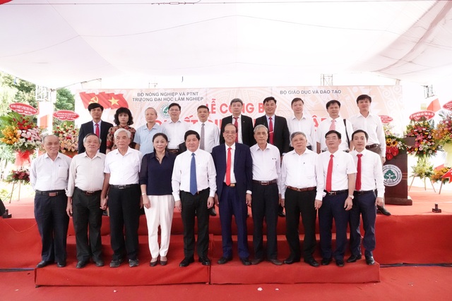 Công bố Quyết định thành lập Phân hiệu Đại học Lâm nghiệp tại tỉnh Gia Lai - 6 Công bố Quyết định thành lập Phân hiệu Đại học Lâm nghiệp tại tỉnh Gia Lai - 6