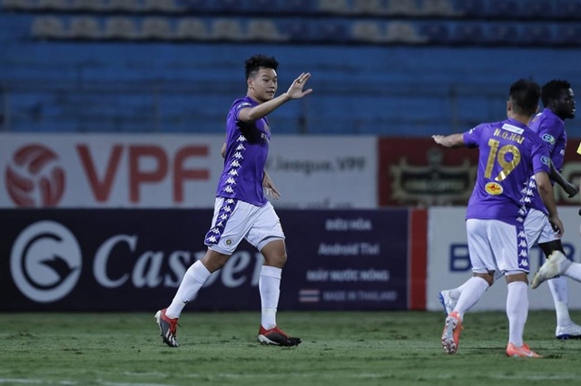 CLB Hà Nội 5-1 CLB TP.HCM: Văn Quyết, Quang Hải tỏa sáng rực rỡ - 8 CLB Hà Nội 5-1 CLB TP.HCM: Văn Quyết, Quang Hải tỏa sáng rực rỡ - 8