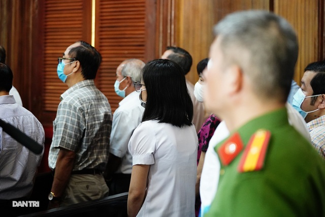 Toàn cảnh buổi đầu tiên xét xử ông Nguyễn Thành Tài và đồng phạm - 18