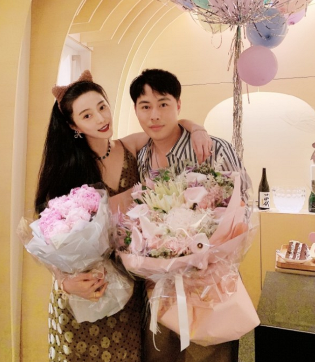 Phạm Băng Băng đón tuổi mới, không có Lý Thần bên cạnh - 3 Phạm Băng Băng đón tuổi mới, không có Lý Thần bên cạnh - 3