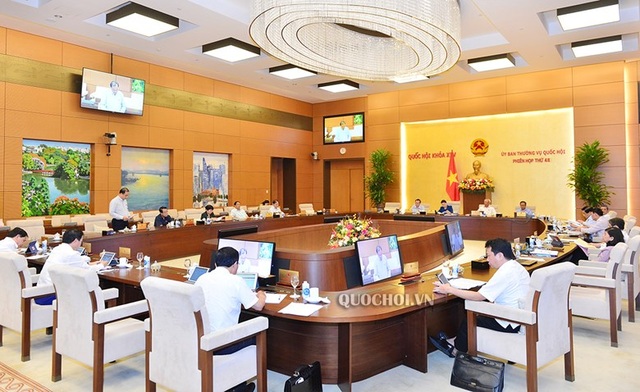 “Cơ chế giá điện thiếu đột phá, chậm thay đổi” - 1 “Cơ chế giá điện thiếu đột phá, chậm thay đổi” - 1