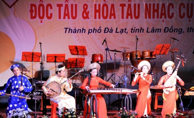 Thi độc tấu và hòa tấu nhạc cụ dân tộc tại 5 địa điểm trên cả nước - 1 Thi độc tấu và hòa tấu nhạc cụ dân tộc tại 5 địa điểm trên cả nước - 1