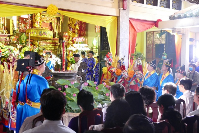 TPHCM chính thức đổi tên đường Đinh Tiên Hoàng thành Lê Văn Duyệt - 6 TPHCM chính thức đổi tên đường Đinh Tiên Hoàng thành Lê Văn Duyệt - 6
