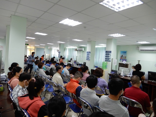 Đà Nẵng: Gần 23.000 người lao động nộp hồ sơ hưởng trợ cấp thất nghiệp - 1
