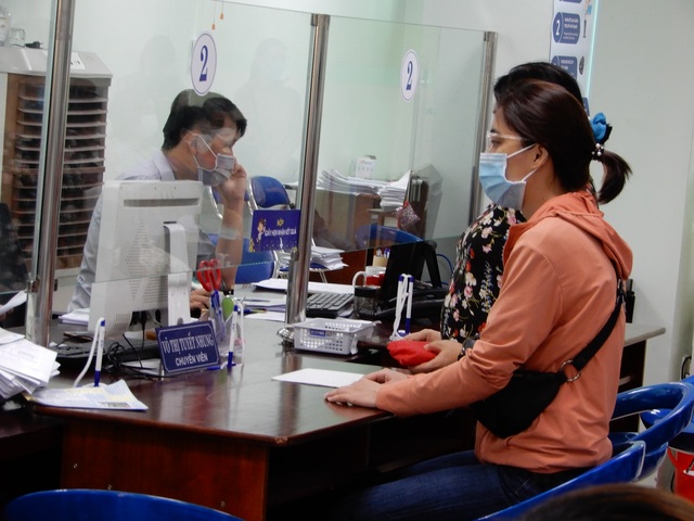 Đà Nẵng: Gần 23.000 người lao động nộp hồ sơ hưởng trợ cấp thất nghiệp - 2