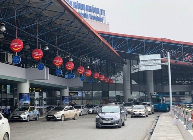 Thu tiền xe vào sân bay nếu quá 10 phút, phí tăng dần theo block thời gian - 1 Thu tiền xe vào sân bay nếu quá 10 phút, phí tăng dần theo block thời gian - 1