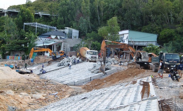 Nhiều tỉnh miền Trung “cấm biển”, cho học sinh nghỉ học tránh bão - 9 Nhiều tỉnh miền Trung “cấm biển”, cho học sinh nghỉ học tránh bão - 9