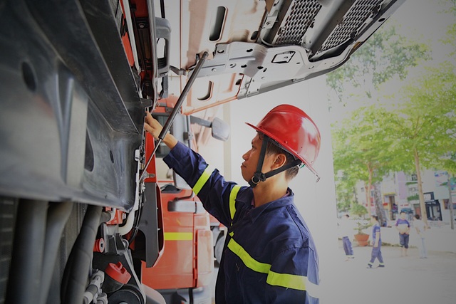 Lái xe cứu hoả kể chuyện giành giật từng giây với... bà hỏa - 8 Lái xe cứu hoả kể chuyện giành giật từng giây với... bà hỏa - 8