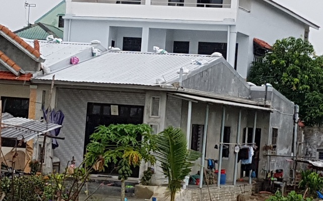 Phó Thủ tướng thị sát, kiểm tra công tác phòng chống ở vùng tâm bão - 12 Phó Thủ tướng thị sát, kiểm tra công tác phòng chống ở vùng tâm bão - 12