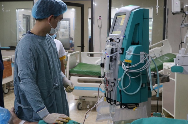 Lý do khiến người đàn ông phải nhập viện cấp cứu sau bữa nhậu - 1 Lý do khiến người đàn ông phải nhập viện cấp cứu sau bữa nhậu - 1