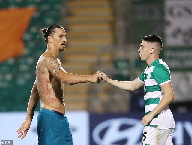 Ibrahimovic ghi bàn giúp AC Milan đi tiếp ở Europa League - 10 Ibrahimovic ghi bàn giúp AC Milan đi tiếp ở Europa League - 10