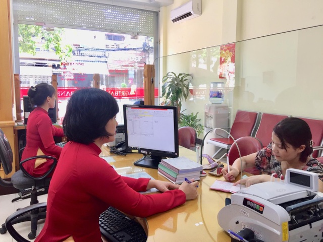 Agribank tích cực gỡ khó cho khách hàng vượt qua đại dịch - 1 Agribank tích cực gỡ khó cho khách hàng vượt qua đại dịch - 1