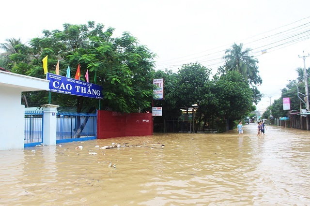 Khánh Hòa yêu cầu trường học không chủ quan đối phó bão số 5 - 1 Khánh Hòa yêu cầu trường học không chủ quan đối phó bão số 5 - 1