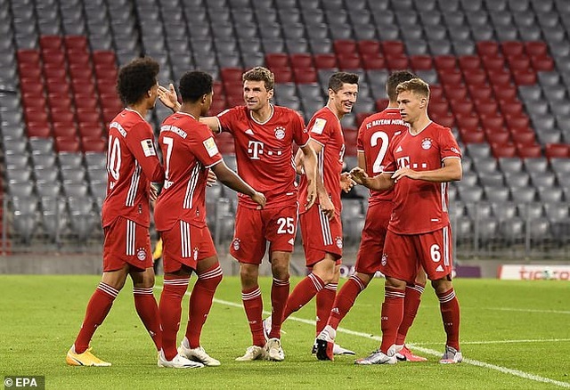 Bayern Munich thắng Schalke 8-0 ở ngày mở màn Bundesliga - 3