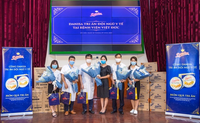 Mùa Trung thu ấm áp của đội ngũ y bác sĩ qua tấm lòng sẻ chia tri ân - 3 Mùa Trung thu ấm áp của đội ngũ y bác sĩ qua tấm lòng sẻ chia tri ân - 3