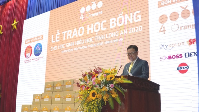 400 học sinh, sinh viên hiếu học nhận học bổng trị giá hơn 1,4 tỉ đồng - 1 400 học sinh, sinh viên hiếu học nhận học bổng trị giá hơn 1,4 tỉ đồng - 1