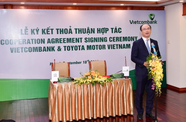 Vietcombank và Toyota Motor Việt Nam ký kết thỏa thuận hợp tác - 4 Vietcombank và Toyota Motor Việt Nam ký kết thỏa thuận hợp tác - 4