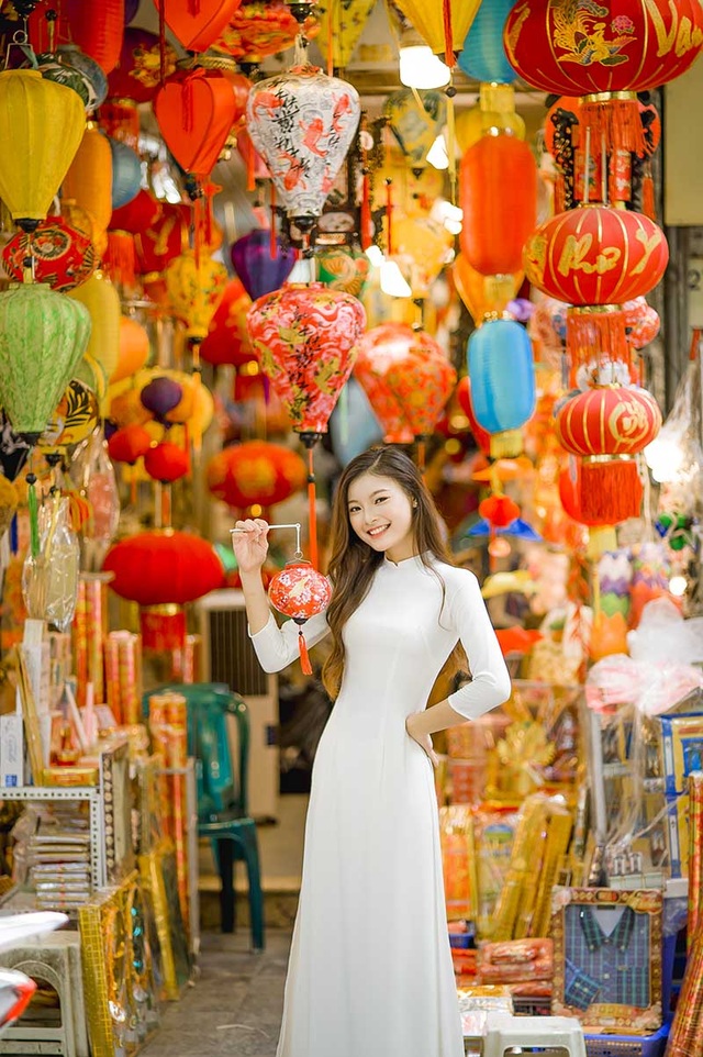 Á khôi Tài sắc Việt Nam: “Trung thu là dịp đoàn viên bên gia đình” - 3 Á khôi Tài sắc Việt Nam: “Trung thu là dịp đoàn viên bên gia đình” - 3