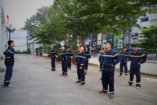 Chuyện về những người lính mong cả đời... thất nghiệp - 10 Chuyện về những người lính mong cả đời... thất nghiệp - 10