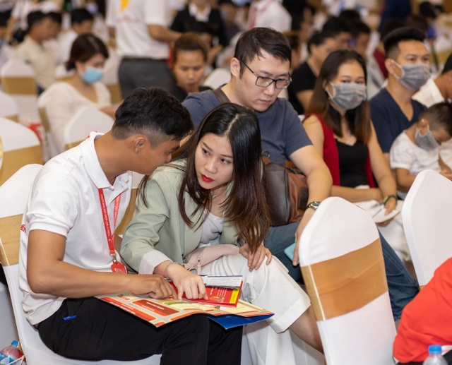 Casa Mall thu hút hơn 1.500 khách hàng quan tâm - 2 Casa Mall thu hút hơn 1.500 khách hàng quan tâm - 2