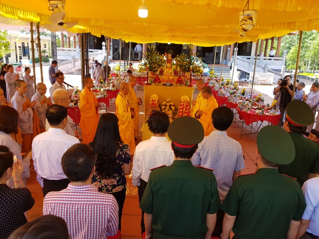 Lễ tri ân các anh hùng, liệt sĩ tại Đền tưởng niệm Trường Sơn- Bến Tắt - 7 Lễ tri ân các anh hùng, liệt sĩ tại Đền tưởng niệm Trường Sơn- Bến Tắt - 7