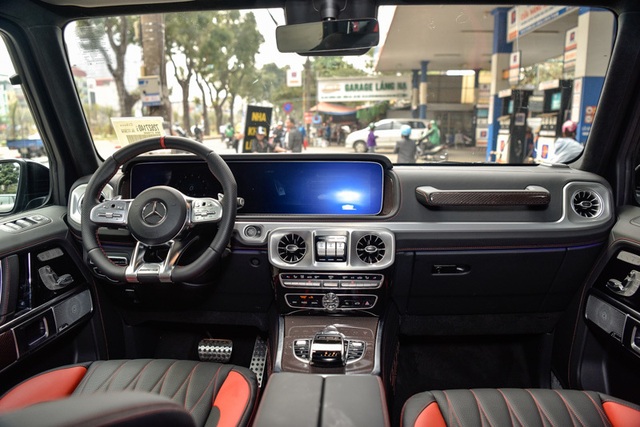 Những chiếc SUV địa hình đỉnh cao ở Việt Nam chỉ để đại gia làm màu - 4 Những chiếc SUV địa hình đỉnh cao ở Việt Nam chỉ để đại gia làm màu - 4