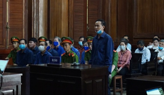 Nguyên giám đốc công ty lương thực Trà Vinh lãnh 30 năm tù - 2 Nguyên giám đốc công ty lương thực Trà Vinh lãnh 30 năm tù - 2