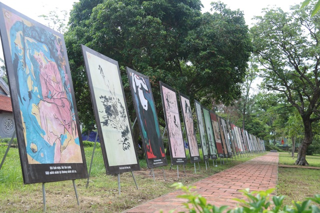 Triển lãm tranh minh họa Truyện Kiều và các ấn phẩm của Nguyễn Du - 1 Triển lãm tranh minh họa Truyện Kiều và các ấn phẩm của Nguyễn Du - 1