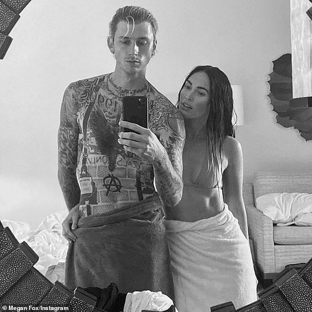 Bạn trai không biết yêu là gì cho tới khi gặp Megan Fox - 5 Bạn trai không biết yêu là gì cho tới khi gặp Megan Fox - 5