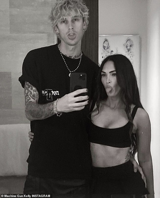Bạn trai không biết yêu là gì cho tới khi gặp Megan Fox - 6 Bạn trai không biết yêu là gì cho tới khi gặp Megan Fox - 6