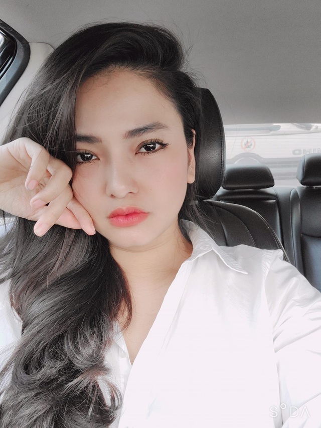 Thuý Hằng: “Khi ra đường, tôi không muốn ai nhận ra mình là diễn viên” - 3 Thuý Hằng: “Khi ra đường, tôi không muốn ai nhận ra mình là diễn viên” - 3