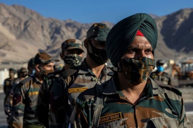 Tướng Trung Quốc nói Ấn Độ đưa thêm 100.000 quân tới biên giới tranh chấp - 1
