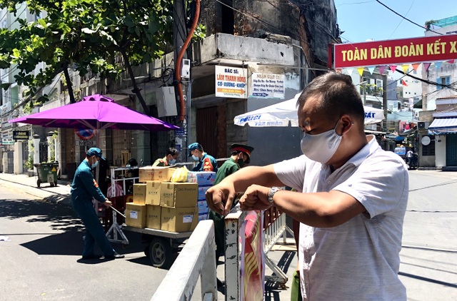 Chủ tịch Đà Nẵng gửi tâm thư sau khi thành phố kiểm soát được Covid-19 - 2 Chủ tịch Đà Nẵng gửi tâm thư sau khi thành phố kiểm soát được Covid-19 - 2