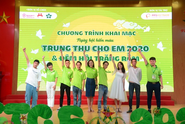 1977Vlog mang tới nụ cười cho bệnh nhi dịp Trung thu - 6 1977Vlog mang tới nụ cười cho bệnh nhi dịp Trung thu - 6