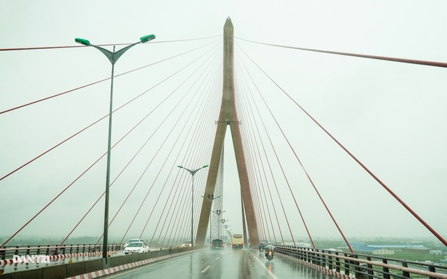 Mưa tối trời ở nhiều tỉnh miền Tây - 12 Mưa tối trời ở nhiều tỉnh miền Tây - 12