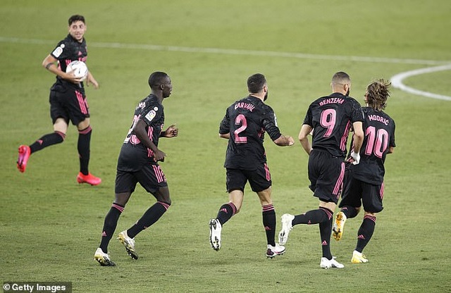 Sergio Ramos lập công, Real Madrid thắng trận đầu tiên ở La Liga - 8