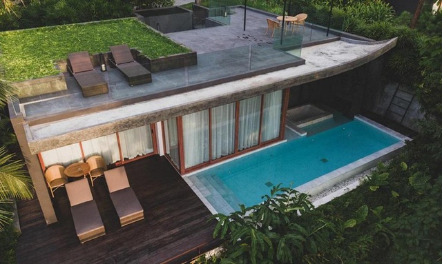 Lên mạng bêu xấu khu nghỉ dưỡng, du khách bị kiện và đối diện án tù - 1 Lên mạng bêu xấu khu nghỉ dưỡng, du khách bị kiện và đối diện án tù - 1