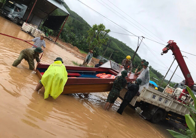 Phú Thọ: Mưa lớn làm 2 người chết, 7 người bị thương - 4 Phú Thọ: Mưa lớn làm 2 người chết, 7 người bị thương - 4