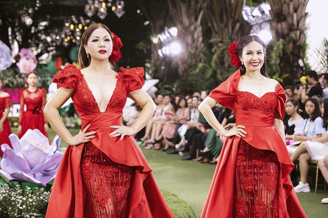 Cẩm Ly và Minh Tuyết gây bất ngờ khi trình diễn thời trang cùng hai con gái - 4 Cẩm Ly và Minh Tuyết gây bất ngờ khi trình diễn thời trang cùng hai con gái - 4