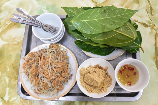 Gia đình 3 thập kỉ làm nem nắm: Băm thái từ 3h đêm, hết 500 - 700 gói/ngày - 19 Gia đình 3 thập kỉ làm nem nắm: Băm thái từ 3h đêm, hết 500 - 700 gói/ngày - 19