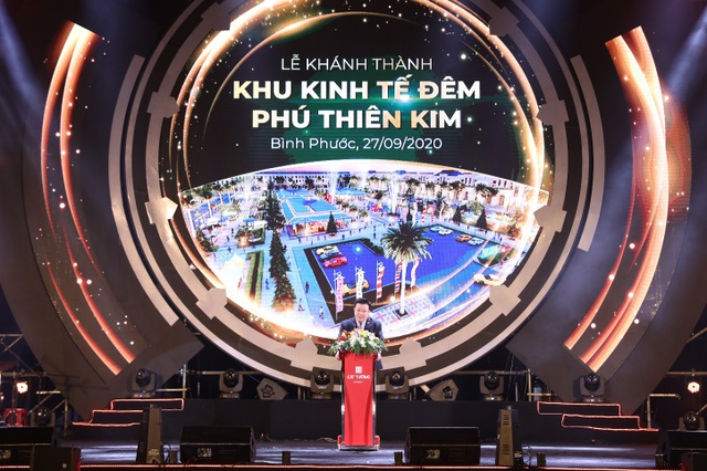 Chính thức khánh thành khu kinh tế đêm đầu tiên tại thành phố Đồng Xoài - 2 Chính thức khánh thành khu kinh tế đêm đầu tiên tại thành phố Đồng Xoài - 2