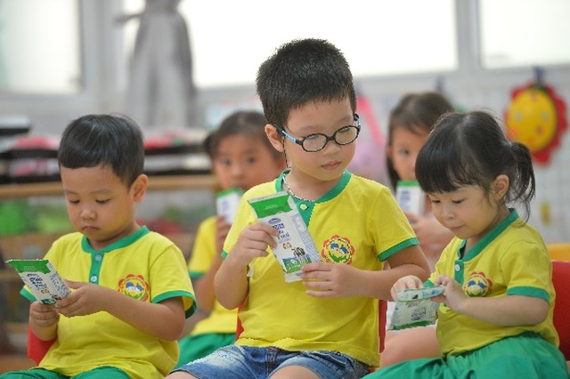 Thực hiện “5K” và tăng cường dinh dưỡng cho học sinh trong mùa Covid-19 - 1 Thực hiện “5K” và tăng cường dinh dưỡng cho học sinh trong mùa Covid-19 - 1