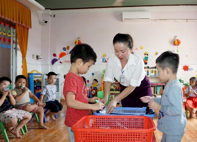 Thực hiện “5K” và tăng cường dinh dưỡng cho học sinh trong mùa Covid-19 - 3 Thực hiện “5K” và tăng cường dinh dưỡng cho học sinh trong mùa Covid-19 - 3