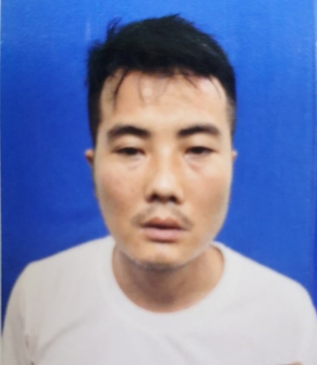 Đi xe máy không đội mũ bảo hiểm còn dùng dao đâm trọng thương CSGT - 1 Đi xe máy không đội mũ bảo hiểm còn dùng dao đâm trọng thương CSGT - 1