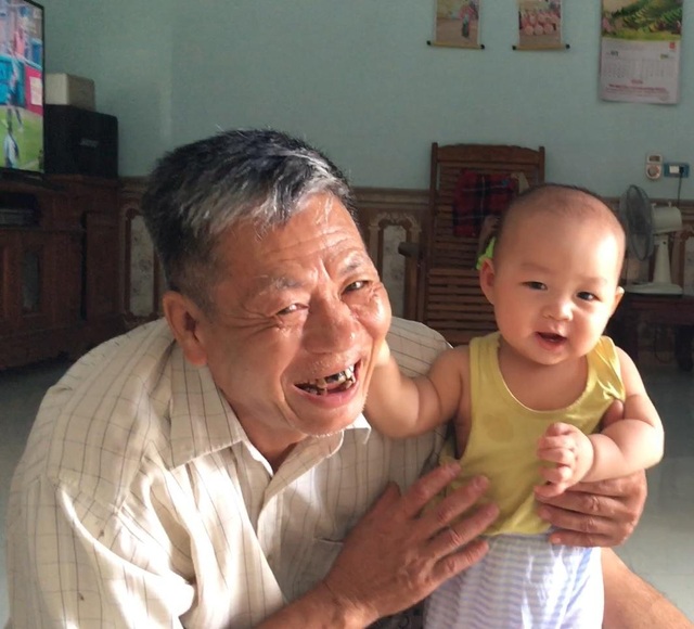 Hãy ở lại thật lâu với con và cháu bố nhé! - 1 Hãy ở lại thật lâu với con và cháu bố nhé! - 1