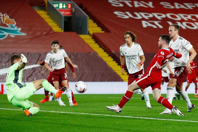 Những khoảnh khắc Liverpool hạ gục Arsenal tại Anfield - 10 Những khoảnh khắc Liverpool hạ gục Arsenal tại Anfield - 10